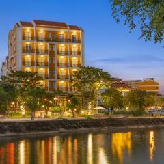 Royal Riverside Hoi An Hotel & Spa