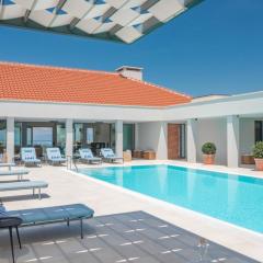 Luxury villa Bracchia Magic Retreat I with heated pool, sauna and jacuzzi on Brac