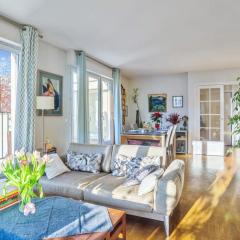 Large bright apartment in Paris - Welkeys