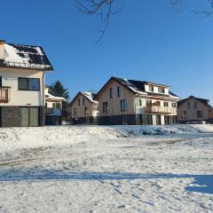 Lipno Apartments BERGMAX, Ski Areál Lipno 16min dojezd - Resort Malé Lipno s terasou a zahrádkou, parking free