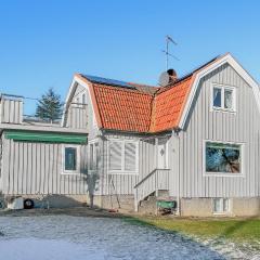 Cozy Apartment In Onsala With Kitchen