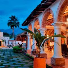 Hotel Santa Barbara Colonial - Santa Fe de Antioquia