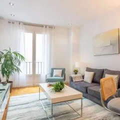 Perfect 4-Person Apartment in the Heart of Madrid Near Plaza Mayor I