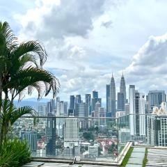 Regalia premire suites by skypool klcc