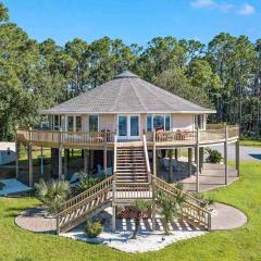 Round House Retreat on the Bay