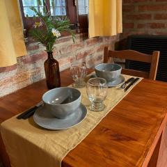 Alojamiento ¨El Puente¨ en El Bolsón, para dos personas.