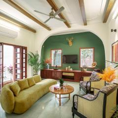House of Comfort - 3 BR & 3 baths - 1' to Hoan Kiem Lake & Old Quarter