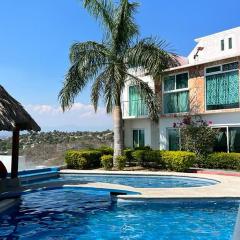 casa con hermosa vista al lago de tequesquitengo