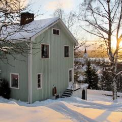 Amazing Home In Jrpen With House A Mountain View