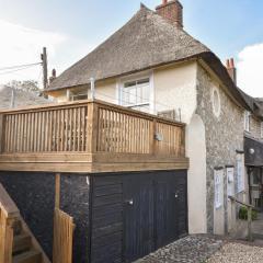 4 Charmouth House