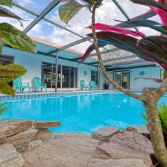 5 Bed/3 Bath Waterfront / Pool
