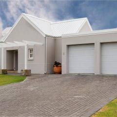 Trafford Cottage on Kingswood Golf Estate