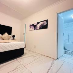 Dandies Cosmo City GuestHouse