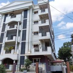 4BHK Luxury Apartment at VV Mohalla/Mysore by Revkeys