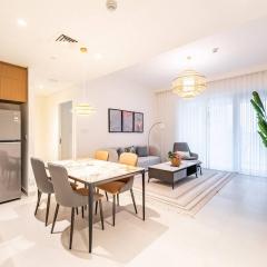 Coastal Charm Casita : 1BR Creek Beach Elegance