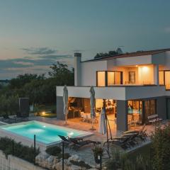 Villa Boiky - private pool and amazing sea view, Istria