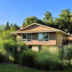 Whole Home MidCentury - Quiet & Close to Downtown