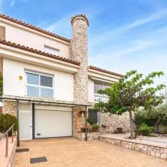 Catalunya Casas Tranquil Paradise, Private Pool and only 200 meters to beach!