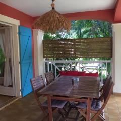 Villa Les Saintes 4/5 p à 50m de la plage de l'anse de Mancillier