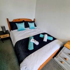 Spacious Rooms close to Aylesbury Centre - Free Fast WiFi