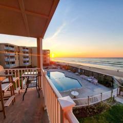 Gorgeous views, Oceanfront, Pool,The Driftwood!