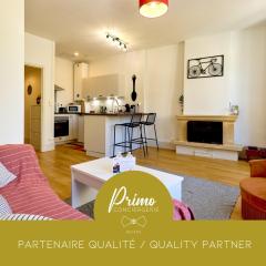 "Le Nivernais" Appartement cosy sur terrasse privative, hyper Centre de Nevers, by PRIMO C0NCIERGERIE