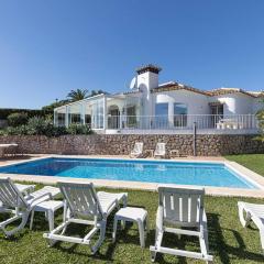010 Luxurious 4 Bed Villa, Private Pool and Sea Views