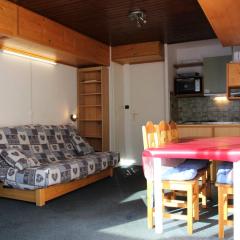 Résidence Schuss - VAL THORENS location: Studio cabine pour 5 personnes dans un quartier calme MAE-9036