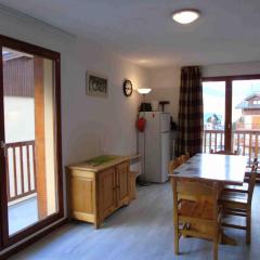 Chalet Arrondaz - 2 Pièces pour 6 Personnes MAE-8664