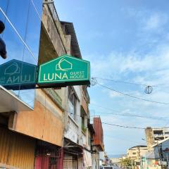 Luna Guest House