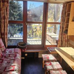 Résidence Archeboc - Appartement 4 personnes à Arc 1800 proche des pistes dans le village de Charmettoger MAE-2194