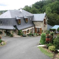 Gîte de France à Lissac sur Couze 3 épis - Gîte de France 4 personnes 524