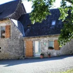 Gîte de France à Turenne 3 épis - Gîte de France 6 personnes MAE-9334