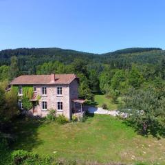 Maison de 8 à 10 personnes dans les Monts du Forez