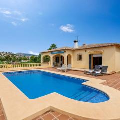 Villa Escudero - Plusholidays