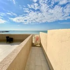 Le Palavasien - Air conditioning and seafront!