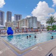 Stunning Beach Resort Large 4 Bedrooms Apartment