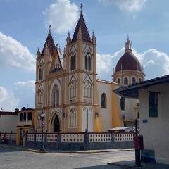 Estudio en el centro de Coatepec