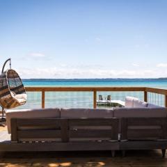 Bayshore Boathouse-Waterfront home on West Bay