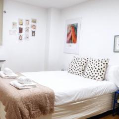 Apartamento Ciudad Jardín con Tranquilidad y WiFi