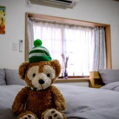 难波站 高岛屋步行5分钟 双层独栋别墅150平 4卧室3厕所2浴室 空间宽敞设施齐全 八阪神社步行1分钟 心斋桥 道顿堀 黑门市场 通天阁步行圈内