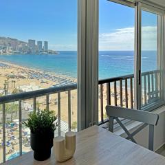 Estudio con sofá cama directamente en la playa - sin dormitorio