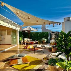 2 bed Penthouse with Sea View