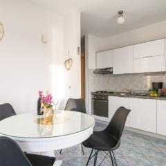 Apartment in Okrug Gornji with sea view, air conditioning, WiFi, washing machine 5049-2