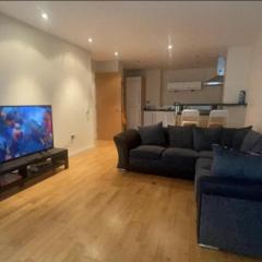 Remarkable 2-Bed Apartment in Leeds