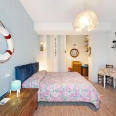 Goccia di mare with free parking