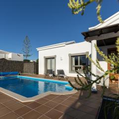 Villa Mo Luxury Heated Pool