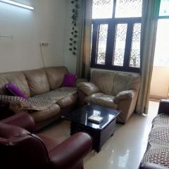Heart of Gurgaon 2bhk full apartment
