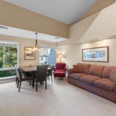 Palisades Tahoe Lodge Rentals Premium Studio Loft #313