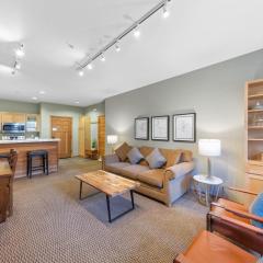 Palisades Tahoe Lodge Rentals Two Bedroom #712